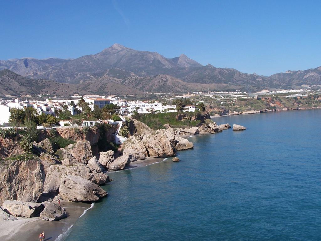 Apartamentos Plaza Nerja Extérieur photo