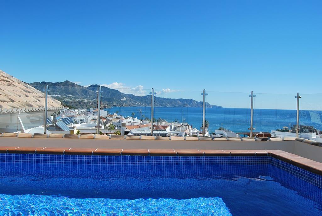 Apartamentos Plaza Nerja Extérieur photo